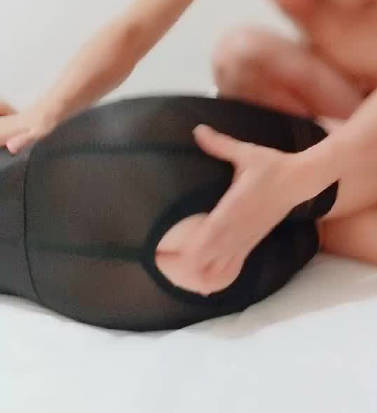 设计喝醉的学妹到酒店任意玩弄