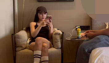 今天约了一个刚下海的白富美-建材王哥